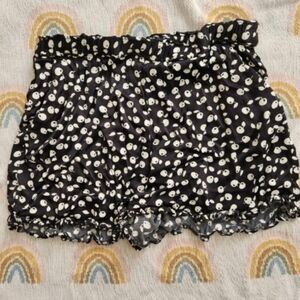 Anthropologie Maeve Black white cherry shorts women's large Summer